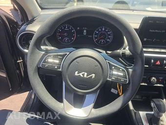 2023 Kia Forte LXS - miniatura 10