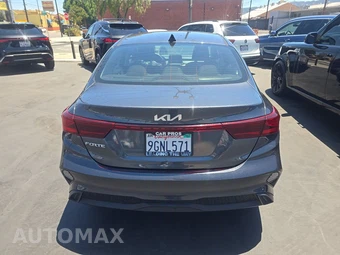 2023 Kia Forte LXS - miniatura 5