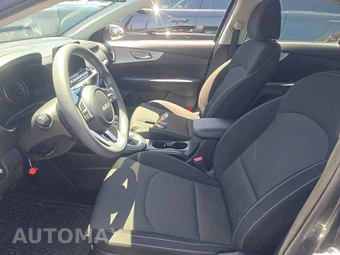 2023 Kia Forte LXS - miniatura 7