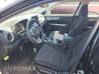 2023 Kia Forte LXS - miniatura 7
