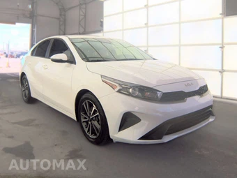2023 Kia Forte LXS - miniatura 3