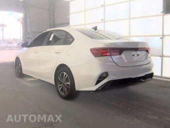 2023 Kia Forte LXS - miniatura 6