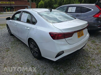 2023 Kia Forte LXS – miniatura 2