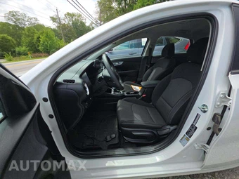 2023 Kia Forte LXS – miniatura 6