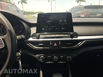 2023 Kia Forte LXS – miniatura 7