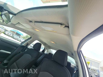 2023 Kia Forte LXS – miniatura 8