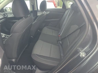 2023 Kia Forte LXS - miniatura 13