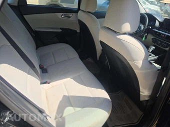 2023 Kia Forte LXS – miniatura 16