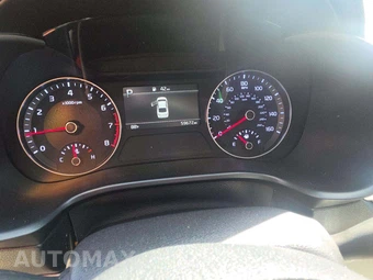 2023 Kia Forte LXS – miniatura 9