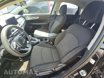 2023 Kia Forte LXS - miniatura 7