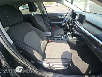 2023 Kia Forte LXS - miniatura 8