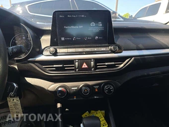 2023 Kia Forte LXS - miniatura 10