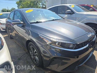 2023 Kia Forte LXS - miniatura 4