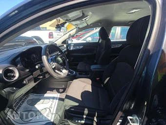 2023 Kia Forte LXS - miniatura 6