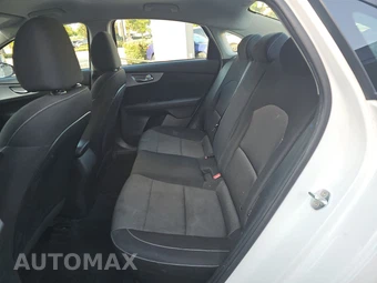 2023 Kia Forte LXS – miniatura 13