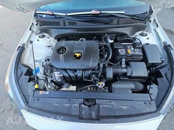 2023 Kia Forte LXS – miniatura 15
