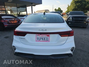2023 Kia Forte LXS – miniatura 5