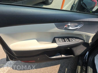 2023 Kia Forte LXS - miniatura 9