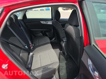 2023 Kia Forte LXS – miniatura 16