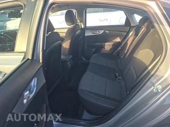 2023 Kia Forte LXS – miniatura 13