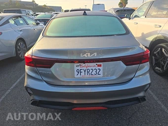 2023 Kia Forte LXS – miniatura 5