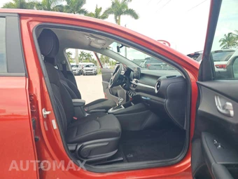 2023 Kia Forte LXS – miniatura 15