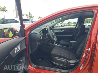 2023 Kia Forte LXS – miniatura 3