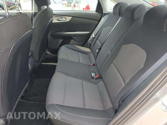 2023 Kia Forte LXS - miniatura 10