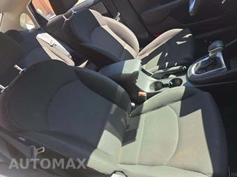 2023 Kia Forte LXS – miniatura 15