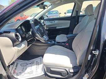 2023 Kia Forte LXS - miniatura 6