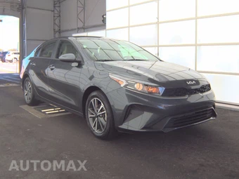 2023 Kia Forte LXS - miniatura 3