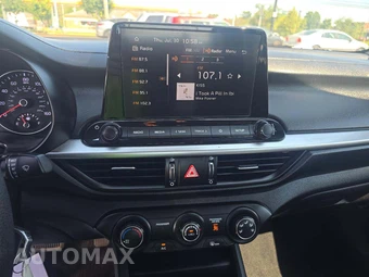2023 Kia Forte LXS - miniatura 10
