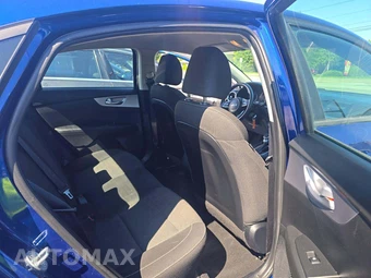 2023 Kia Forte LXS - miniatura 16