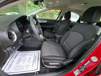 2023 Kia Forte LXS - miniatura 6