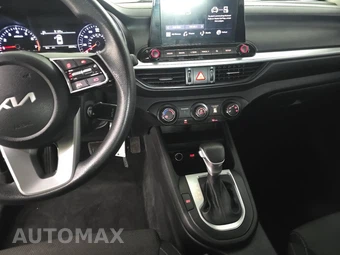 2023 Kia Forte LXS - miniatura 11