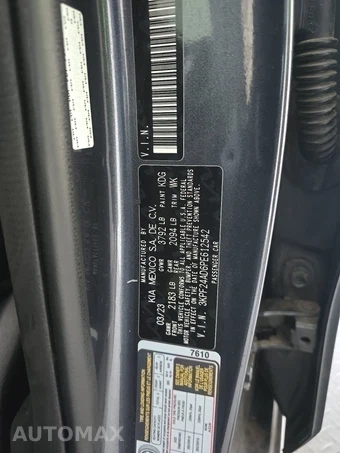 2023 Kia Forte LXS - miniatura 14