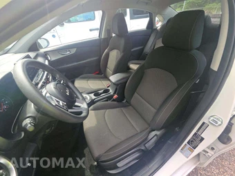 2023 Kia Forte LXS – miniatura 6