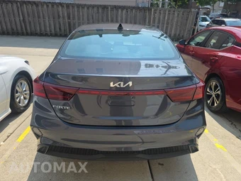 2023 Kia Forte LXS - miniatura 5