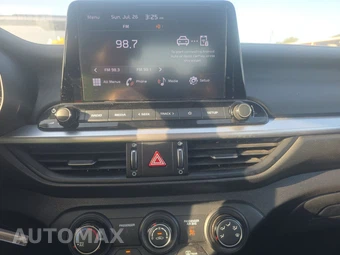 2023 Kia Forte LXS - miniatura 11