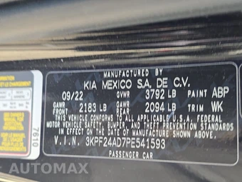 2023 Kia Forte LXS - miniatura 14
