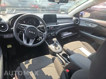 2023 Kia Forte LXS - miniatura 11