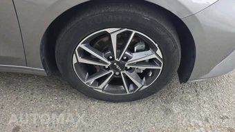 2023 Kia Forte LXS - miniatura 28