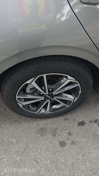 2023 Kia Forte LXS - miniatura 33