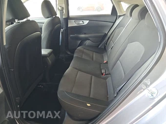 2023 Kia Forte LXS – miniatura 13