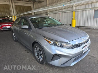 2023 Kia Forte LXS – miniatura 3
