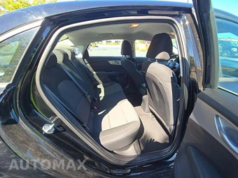 2023 Kia Forte LXS - miniatura 13