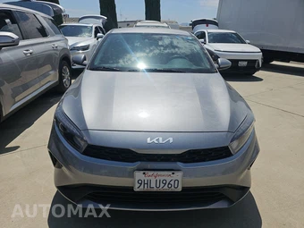 2023 Kia Forte LXS - miniatura 2