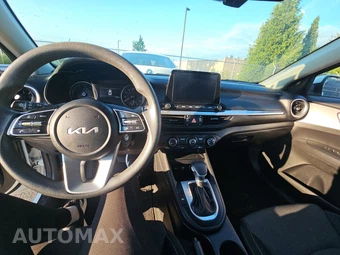 2023 Kia Forte LXS - miniatura 11