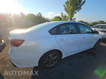 2023 Kia Forte LXS - miniatura 4