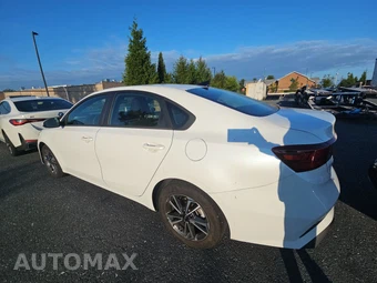 2023 Kia Forte LXS - miniatura 6